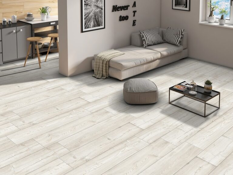Керамогранит WOOD Oakland Greige MATT + RELIEF (ENWD1055SR20120) 20×120 от Ennface (Индия)